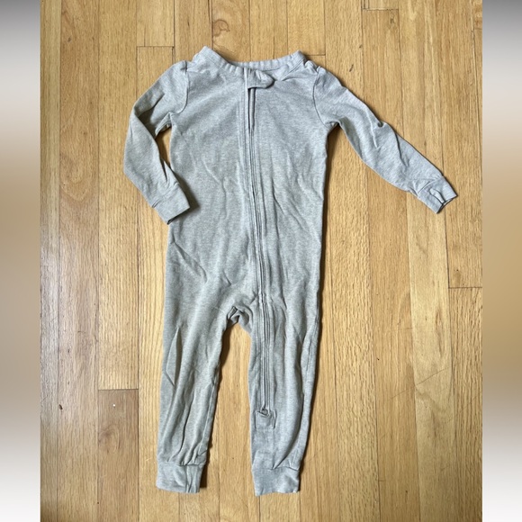 Banana Republic Baby Zipper Onesie Pajamas- Tan, 18-24m - Picture 2 of 7